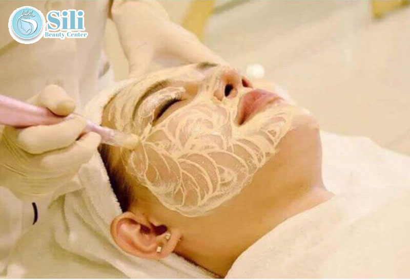 cấy trắng da mặt