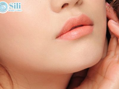 phun môi giữ màu lâu